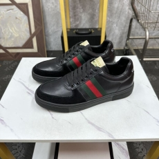 Gucci Low Shoes